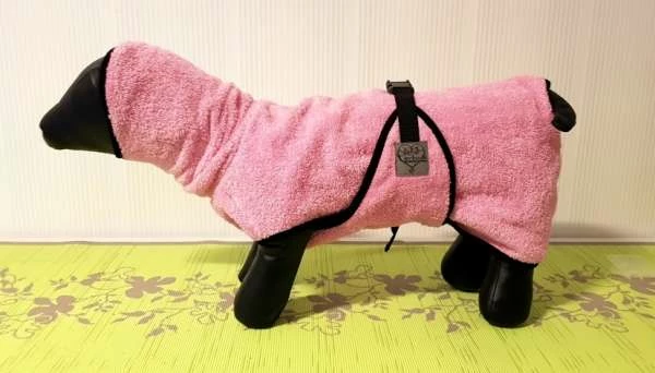Tierbude Bademantel Für Hunde | Pink - Weicher Hundebademantel für kleine und mittelgroße Hunde 1 Tierbude Bademantel Für Hunde | Pink - Weicher Hundebademantel für kleine und mittelgroße Hunde